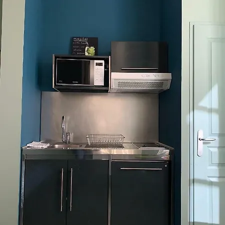 Sunny Vieux Port Apartment *